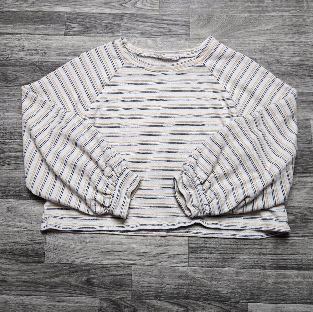 Lush Retro Style Crew Neck Crop